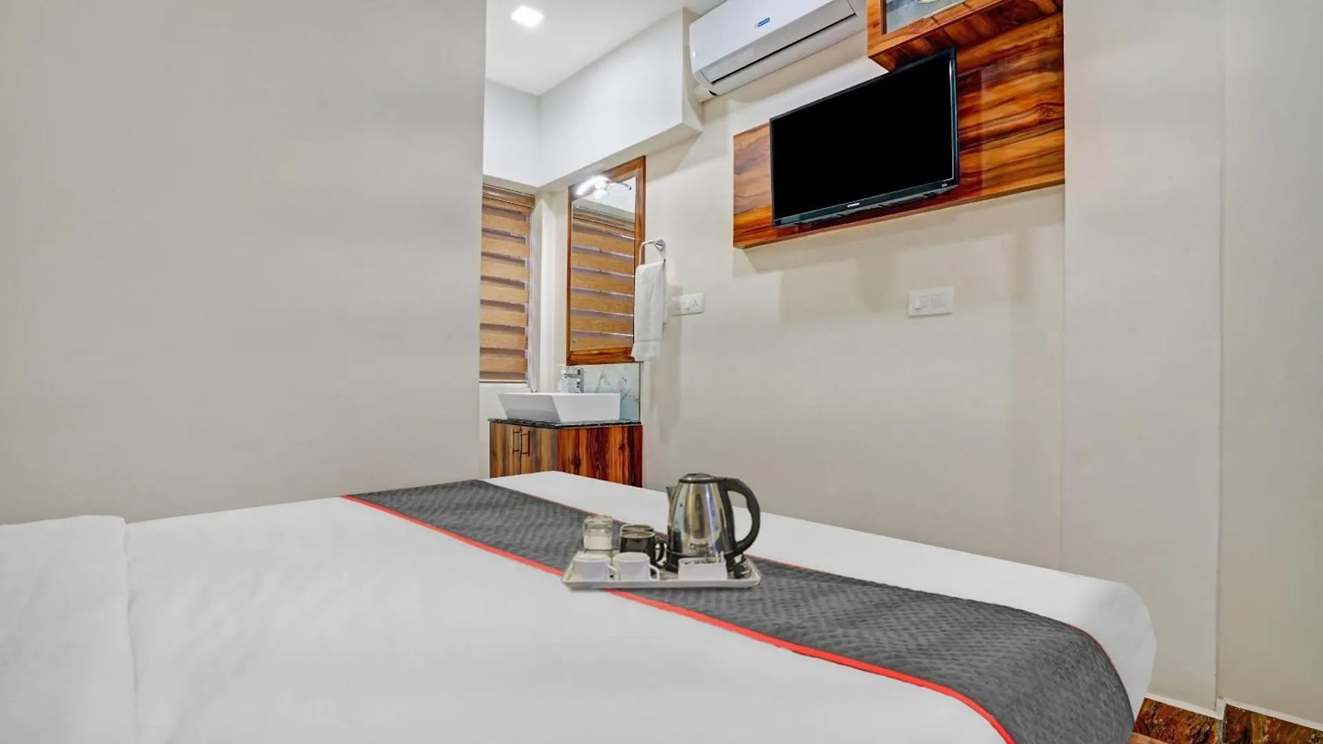 Capital O Krishnakripa Executive Stay Muttam  Hotel